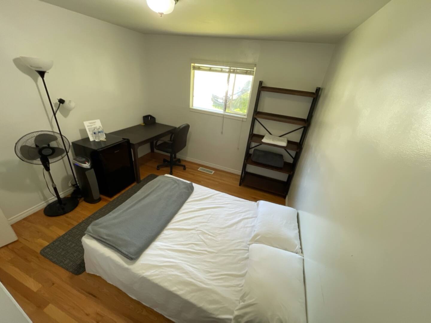 Kennydale Room 2 — photo 2